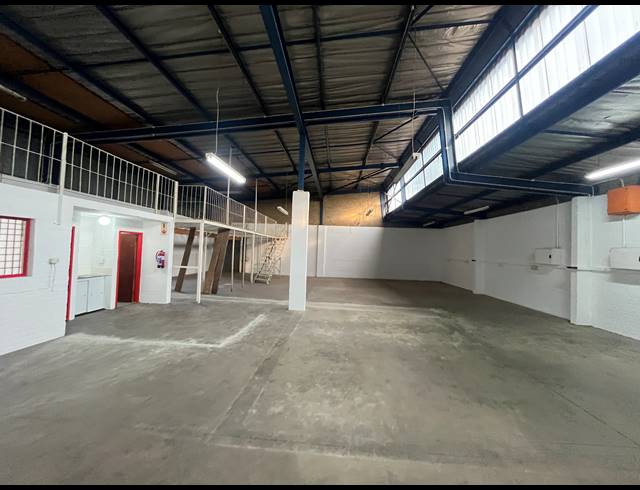 315M² WAREHOUSE TO LET IN EASTLEIGH